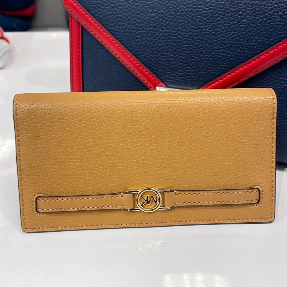 Michael Kors Reed Large Bifold Pebbled Leather Snap Wallet Card Case 
Deer
NWT